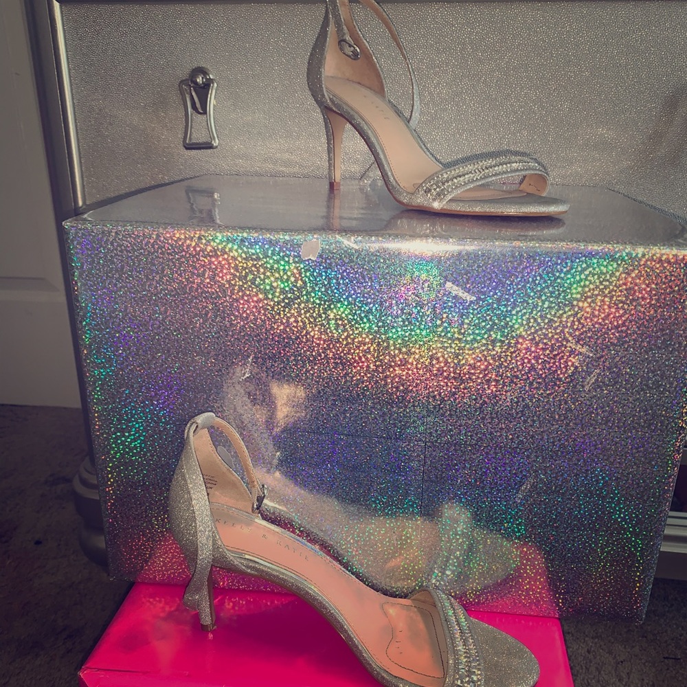 Date night heels !